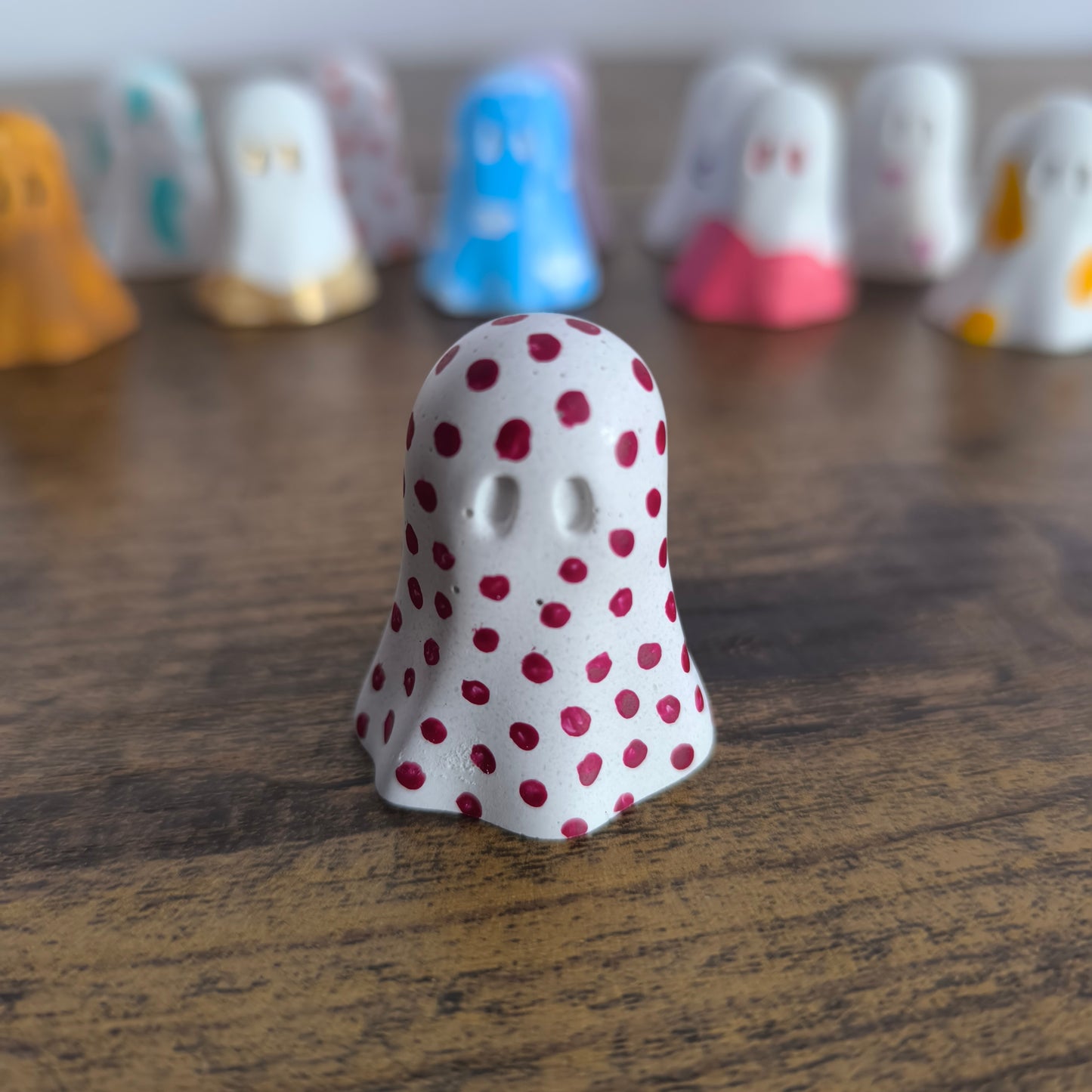 Bookshop Ghost - Dot