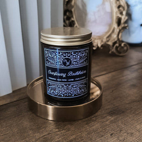 Overflowing Bookshelves - Sandalwood, Black Pepper & Leather Soy Wax Candle (180ml)