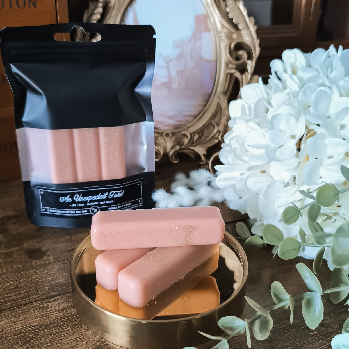 An Unexpected Twist - Lime, Basil & Mandarin Wax Melt