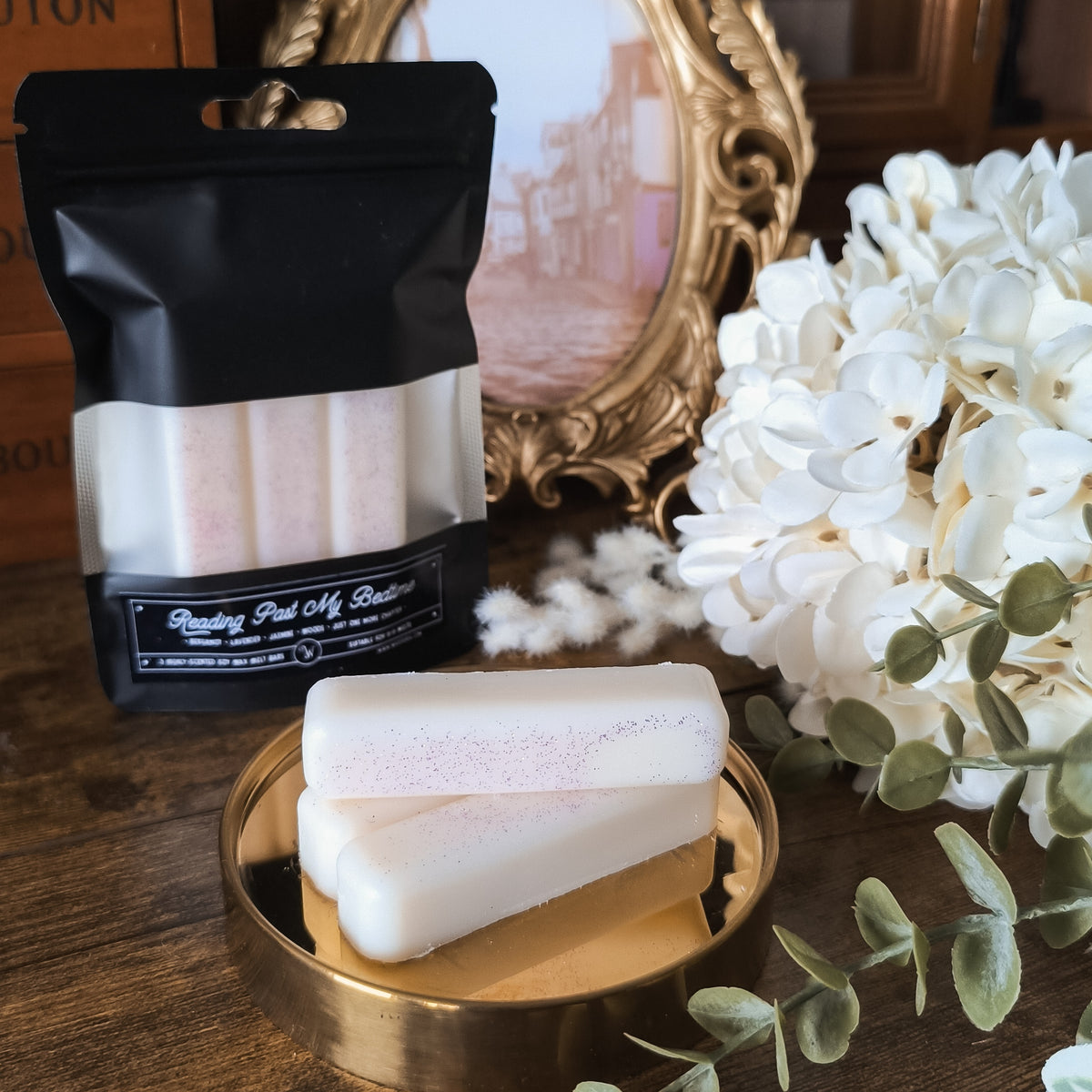 Reading Past My Bedtime - Bergamot, Lavender, Jasmine & Soft Woods Wax Melts