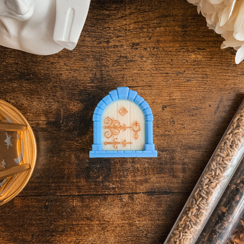 Door to the Frozen Kingdom - Crisp Air, Juniper & Spearmint Wax Melt