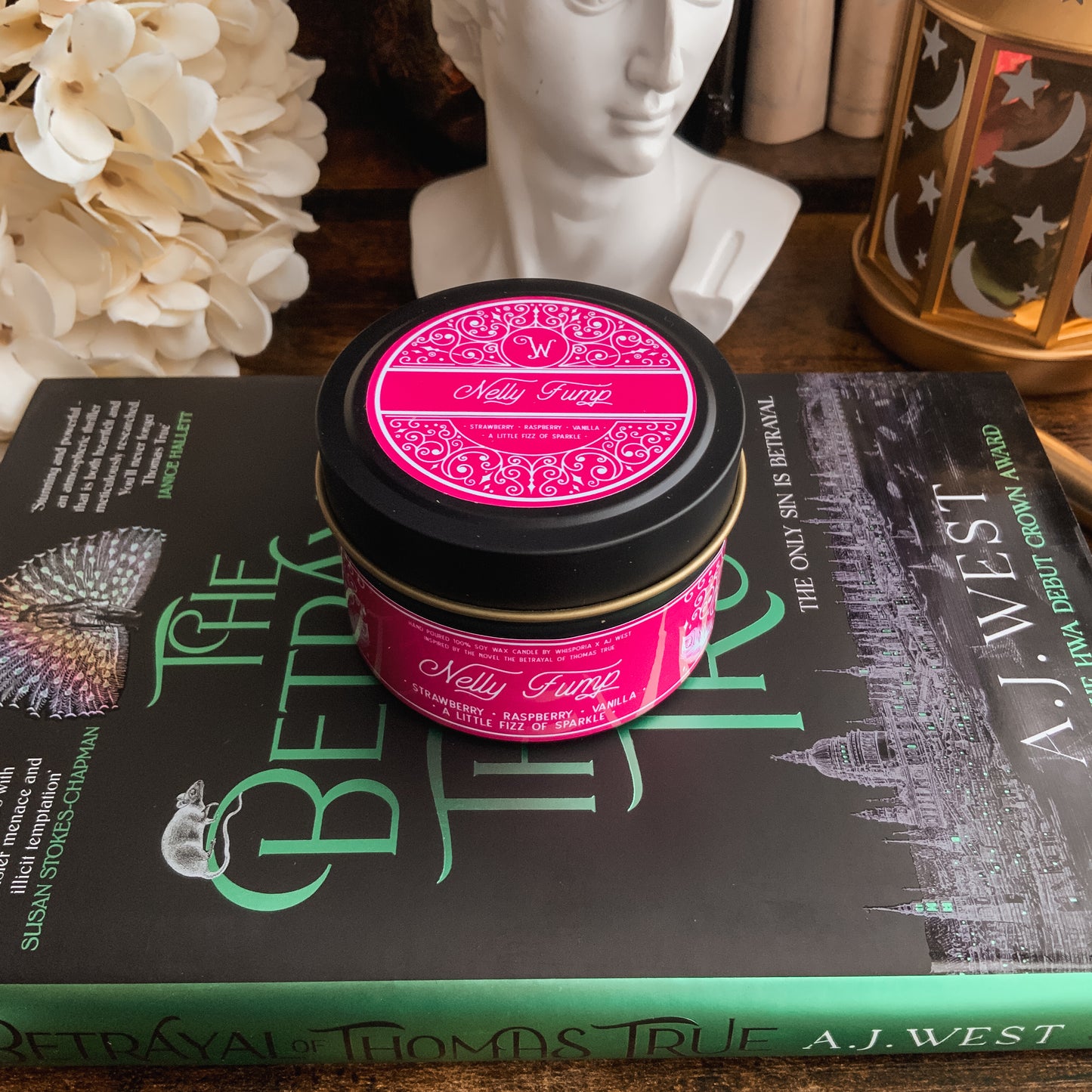 Nelly Fump - Strawberry, Raspberry & Vanilla Candle