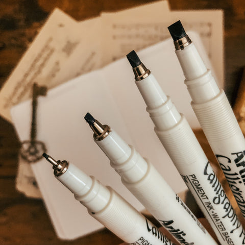 Artline Calligraphy Pen (Brown)