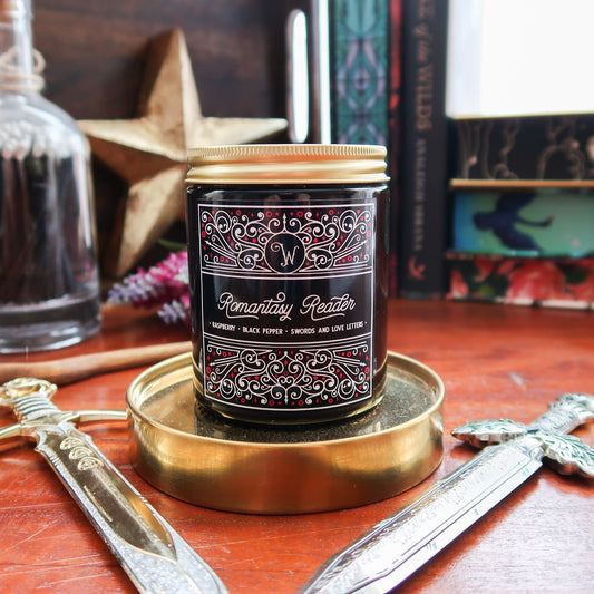 Romantasy Reader - Raspberry & Peppercorn Candle