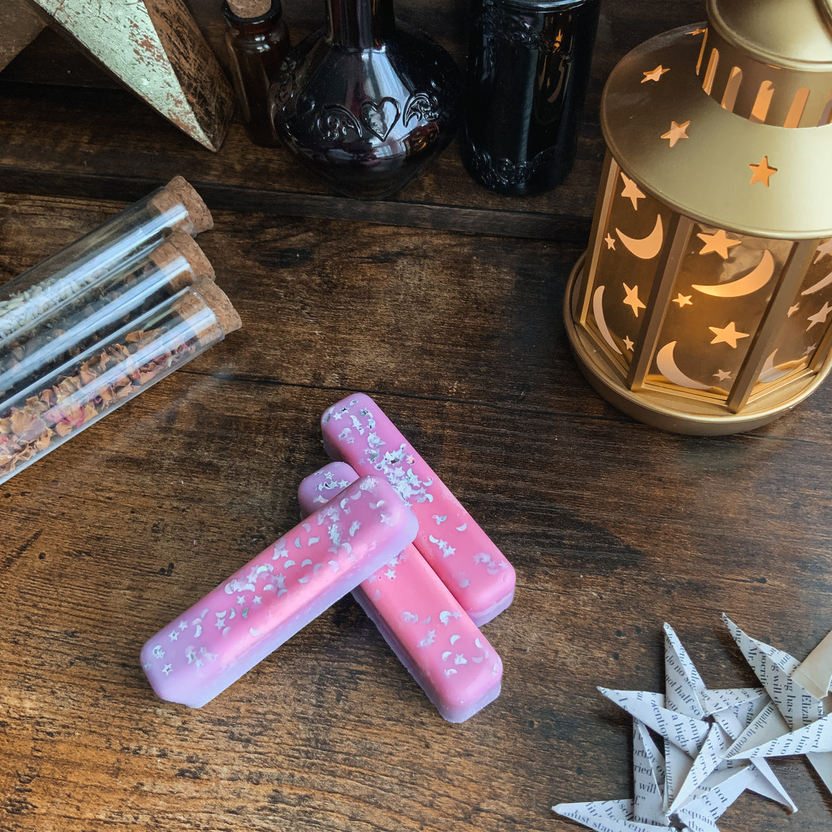 Faraway Lands - Tonka Bean, Orange & Pepper Wax Melt