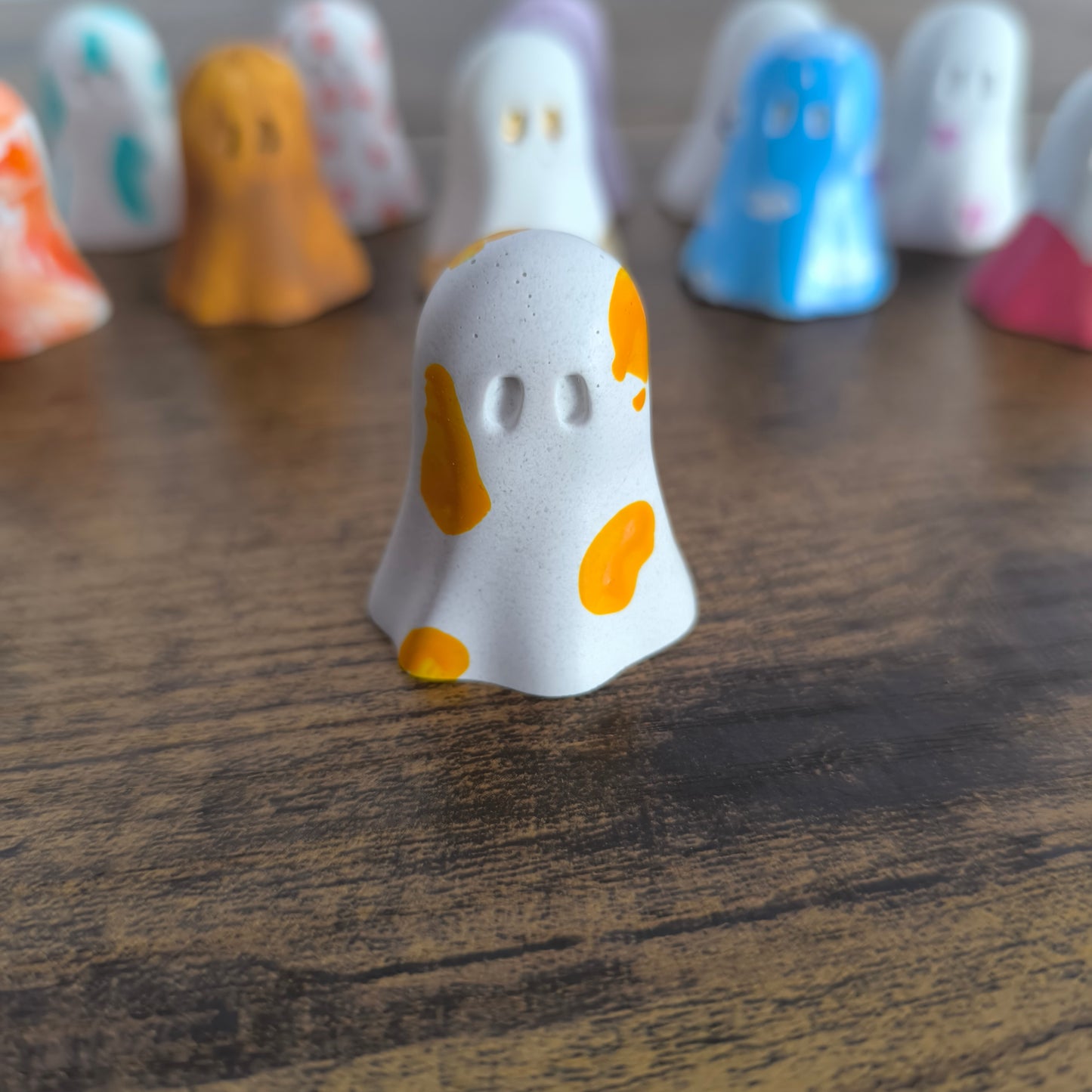 Bookshop Ghost - Clementine