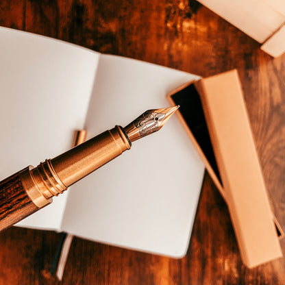 Wooden Brass Fountain Pen (Brown)